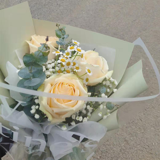 【GY】香槟小花束（惟愿你常开心，常欣喜，有趣有盼，无难无灾） 商品图0