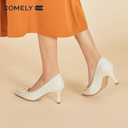 康莉2022年春款浅口尖头细跟女单鞋KYQ21080 商品图1