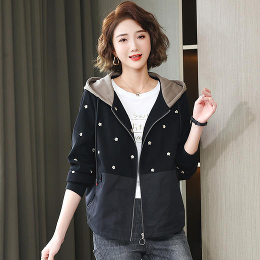 HRFS-WL12189新款时尚气质宽松连帽长袖花朵刺绣外套 商品图1