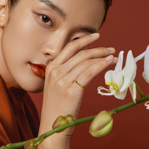 周六福黄金戒指男女5G足金念思爱爱心足金计价无极金尾戒官方正品 商品图3