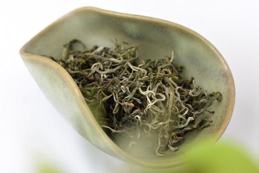 【银丝滇绿】鲜纯回甜，1800米高海拔头春头采（1000克） 商品图0