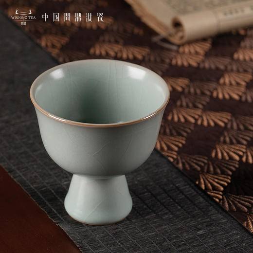 问鼎汝瓷复刻款天青肃雍杯 商品图1
