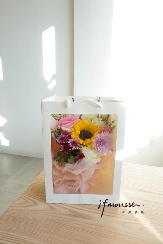 「女神节特别款」礼袋花束 袋子随机 商品图1