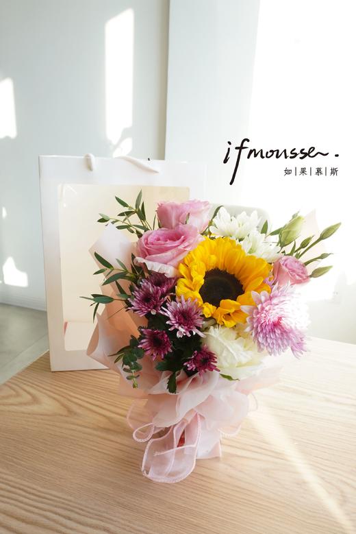 「女神节特别款」礼袋花束 袋子随机 商品图0