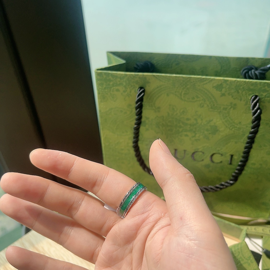 gucci宝石绿珐琅情侣戒指