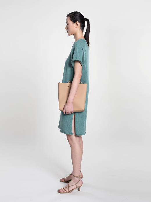 2022新款羊毛羊绒混纺12针双股插肩连衣裙 商品图2