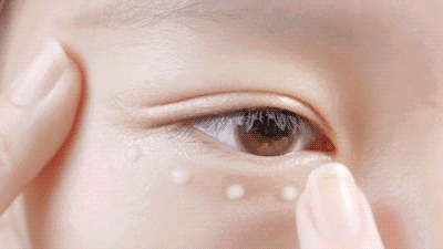 眼霜 手法.gif