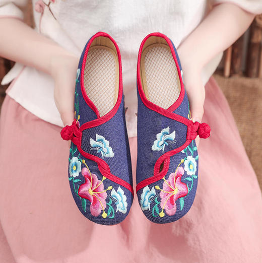 XQ新款牵牛花喇叭花圆头帆布绣花布鞋 商品图3