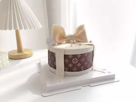 路易威登（翻糖配件蛋糕）