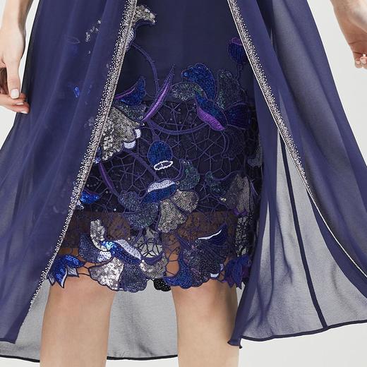 PG83E斯尔丽瑟俪2022年两件套式珠片拼接修身系带式连衣裙 商品图5