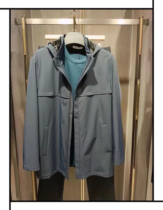 4F  休博派迪风衣 商品图0