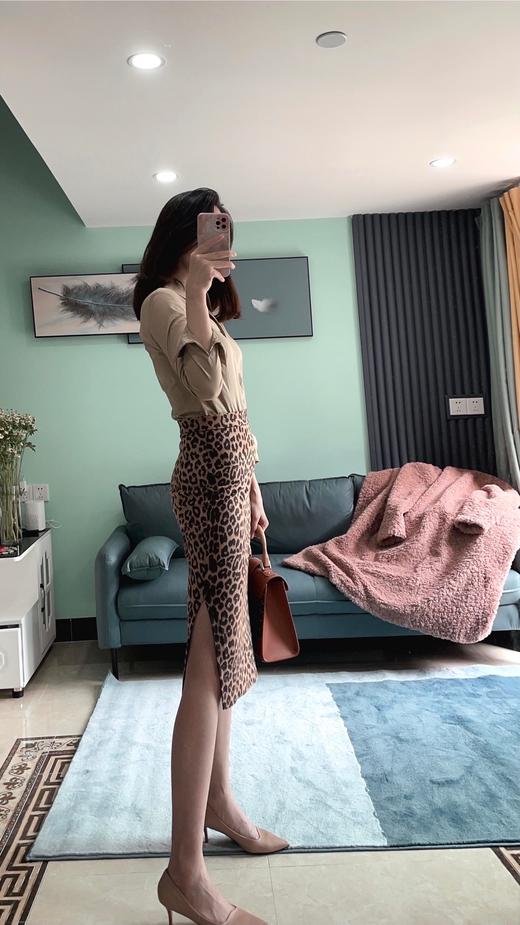 “下班后约会” 浪漫野性 职场约会通用穿搭颈袖添香 商品图5