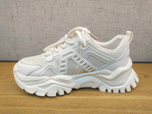 2021春季新款豪行舒适女鞋21178207圆头平底健步系带运动板鞋正品 商品图1