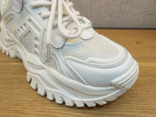 2021春季新款豪行舒适女鞋21178207圆头平底健步系带运动板鞋正品 商品图4