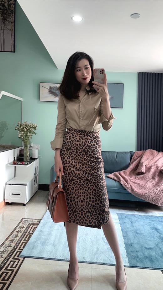 “下班后约会” 浪漫野性 职场约会通用穿搭颈袖添香 商品图1