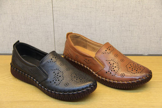 豪行夏季新款20292751软底舒适真皮女鞋镂空平底牛筋防滑底舒适鞋 专柜正品 商品图1