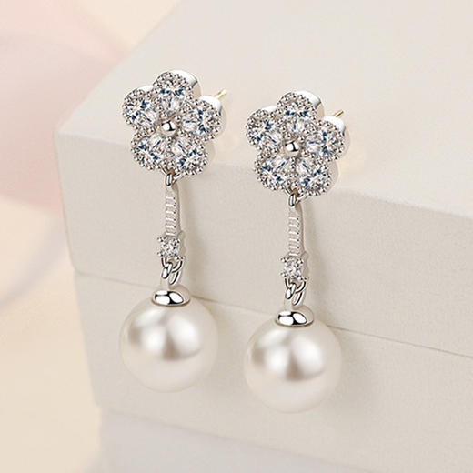SWZH-ED438镶钻耳环五瓣花朵气质珍珠耳钉女流苏白铜耳环韩版新款耳饰 商品图0
