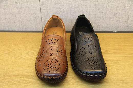 豪行夏季新款20292751软底舒适真皮女鞋镂空平底牛筋防滑底舒适鞋 专柜正品 商品图3