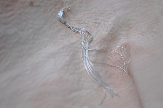 Fireflies 银白百合花瓣流苏耳环（一对） 商品图7