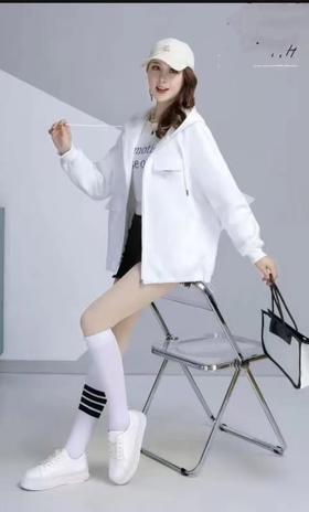 英妮蔓纯色外套149