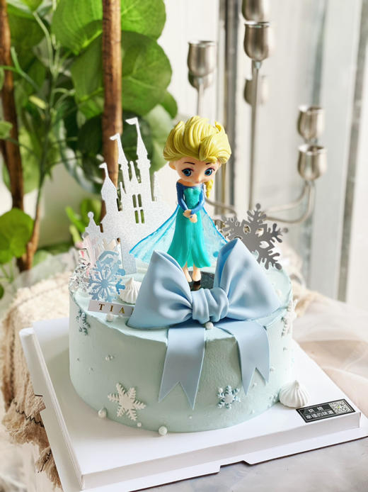 2022新款:冰雪奇缘主题动物奶油生日蛋糕 商品图2