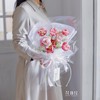 《简爱》草莓松饼郁金香玫瑰混搭花束 商品缩略图0