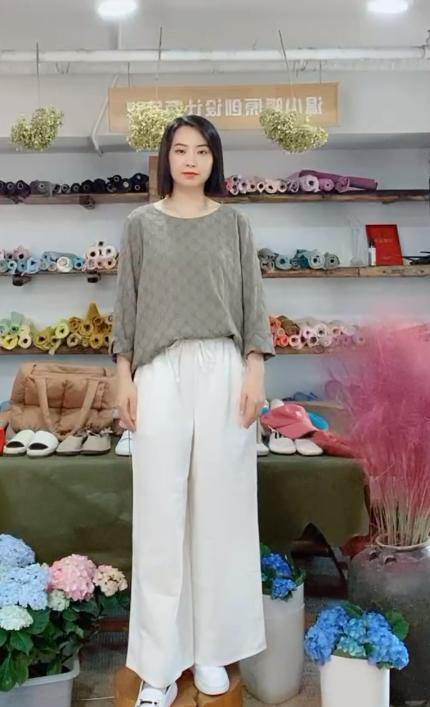 预售：2022春款阔腿裤（20709251-线纹白） 商品图0