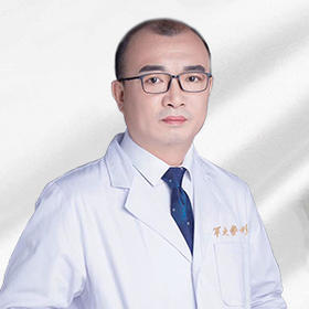 军大整形美容外科鼻部高级医师—任义