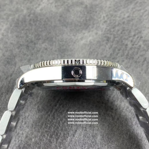 TF百年灵超级海洋44mm特别版腕表，搭载打磨洗花机2824，精钢表带，密底，自动机械机芯，男士腕表 商品图10