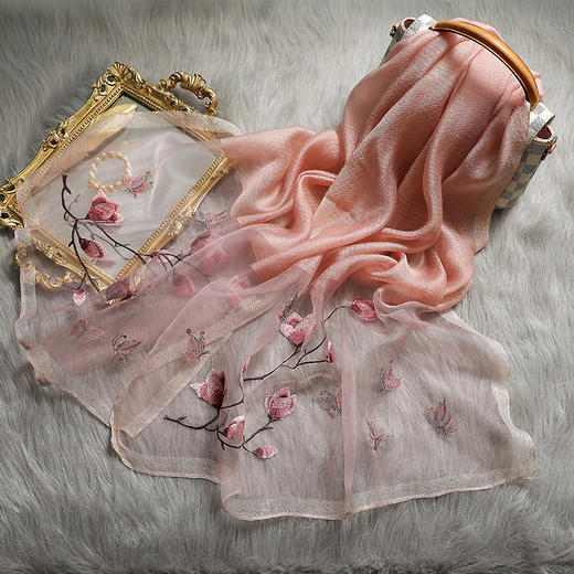 新款春秋百搭真丝绣花围巾 ，刺绣真丝丝巾羊毛混纺披肩围巾QM000289 商品图1