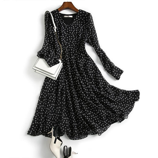 优雅到骨子里气质V领小圆圈连衣裙  YX2249 商品图4