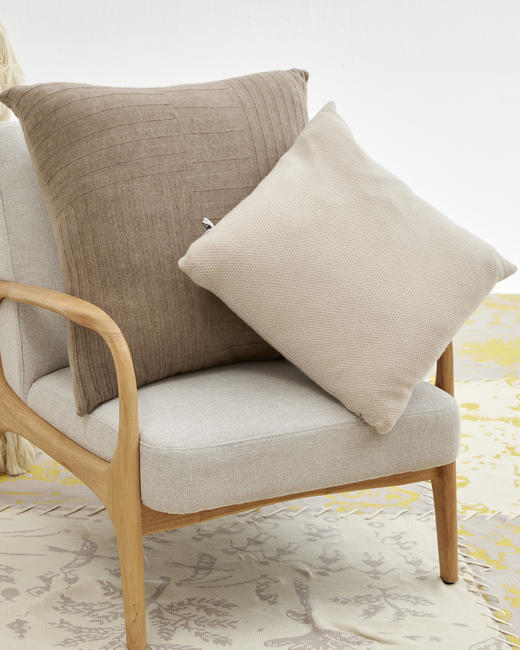  针织羊绒靠枕 SJF92P298N 商品图1