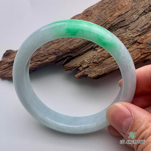 派瑞翡翠 翡翠手镯 糯种 绿色 商品图2
