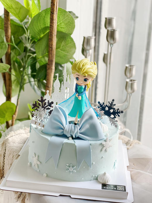 2022新款:冰雪奇缘主题动物奶油生日蛋糕 商品图1