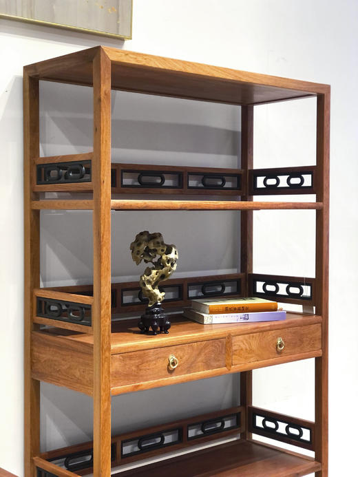 红桥红  家具严选  缅甸花梨（大果紫檀）【198嵌紫光檀椭圆卡子花 书架】 商品图3