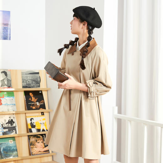 ZIHAN紫涵收腰翻领A版风衣外套女2022春新款风衣Z2Z02AS322 商品图4