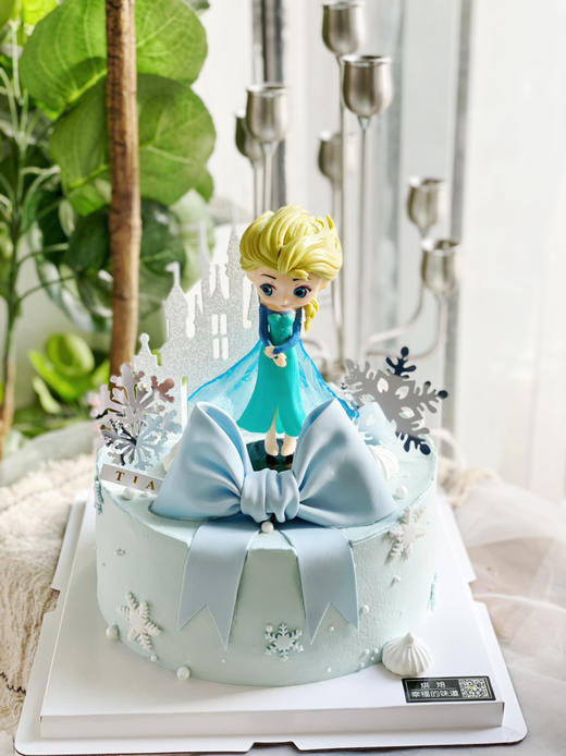 2022新款:冰雪奇缘主题动物奶油生日蛋糕 商品图3