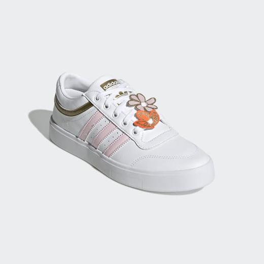 新款好折￥599！Adidas 女款金粉小花小白鞋 商品图0