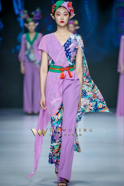 2202005 紫韵嫣然上衣 雾境 商品图1