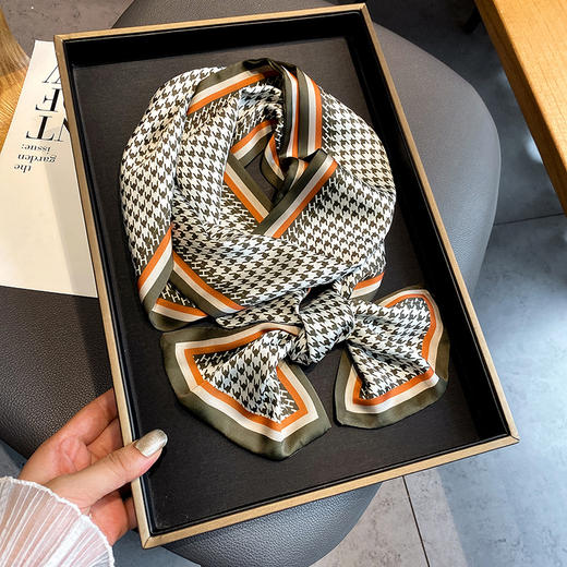韩版新款千鸟格仿真丝小丝巾女2021时尚复古围脖保暖领巾发带-Z仓 商品图4