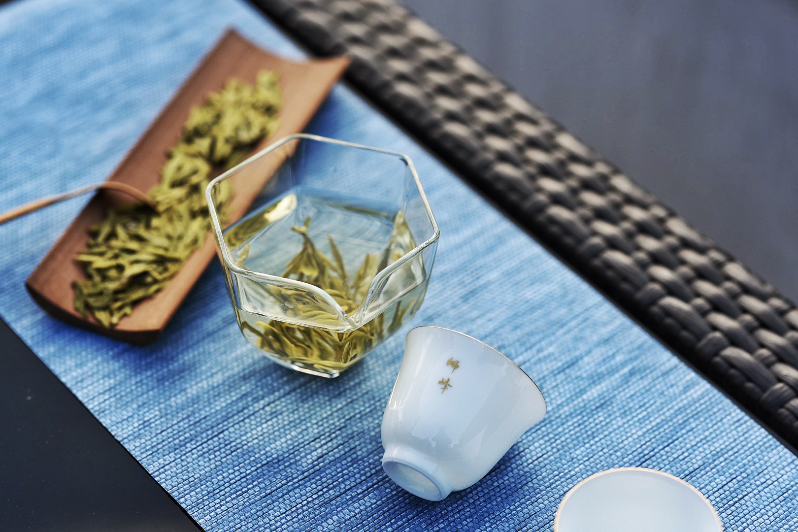 狮峰牌西湖龙井国韵青瓷礼盒