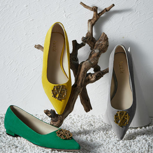 heelz设计师手工鞋履｜ 15mm 3D立体字母饰扣平底鞋 商品图0