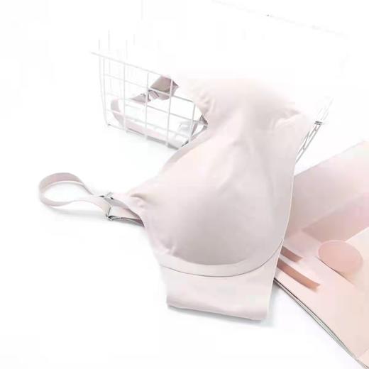 Comfit运动文胸无钢圈大码上托防下垂一片式无痕光面内衣CB00118 商品图2