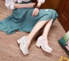 DLCT-T8806 民族风优雅气质内增高坡跟绣花布鞋 商品缩略图1