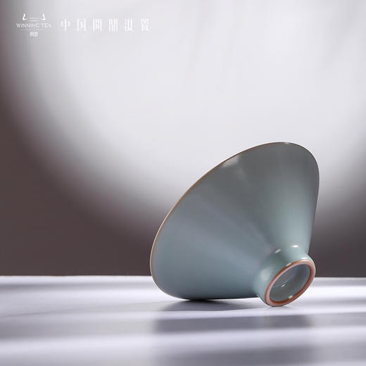 问鼎汝瓷复刻款天青大斗笠杯 商品图2