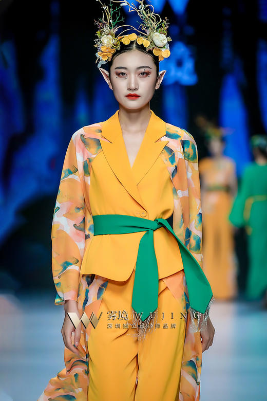 2202061 如烟若梦外套 雾境 商品图0