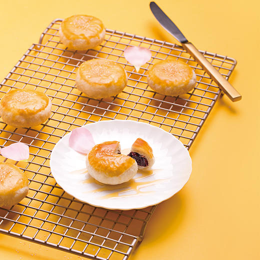 花miao纯手工无添加的云南玫瑰鲜花饼，一口下去只见玫瑰，甜而不腻！门店每日现烤现做，短保12天，收到请尽快吃完~8枚装[福利品] 商品图0