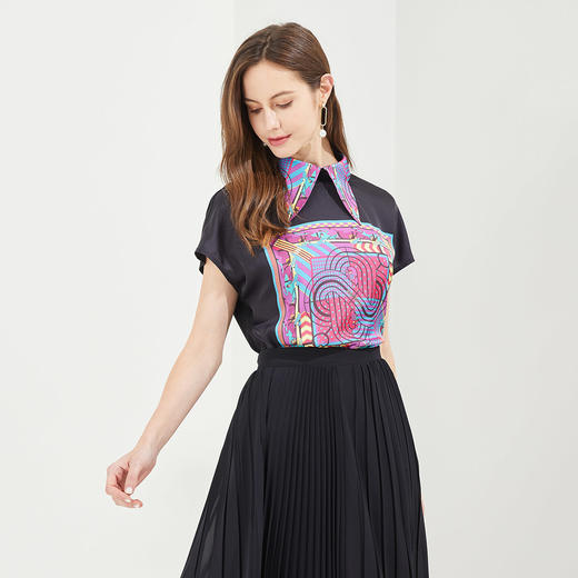 QF702瑟俪2022年夏季上新印花可脱卸蝴蝶领蝙蝠袖短款T袖 商品图0