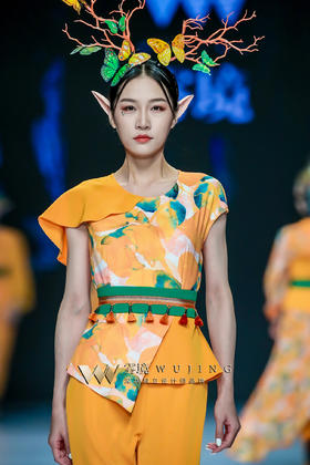 2202063 如烟若梦上衣 雾境