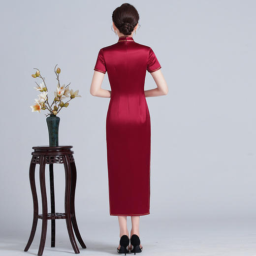 上海旗袍厂LHS-103年轻喜婆婆结婚旗袍婚宴礼服裙 商品图3